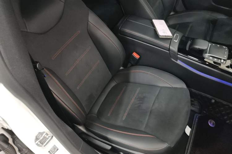 Used Mercedes-Benz CLA 2022 Refreshed CLA 200 Shooting Brake Right Front Seat