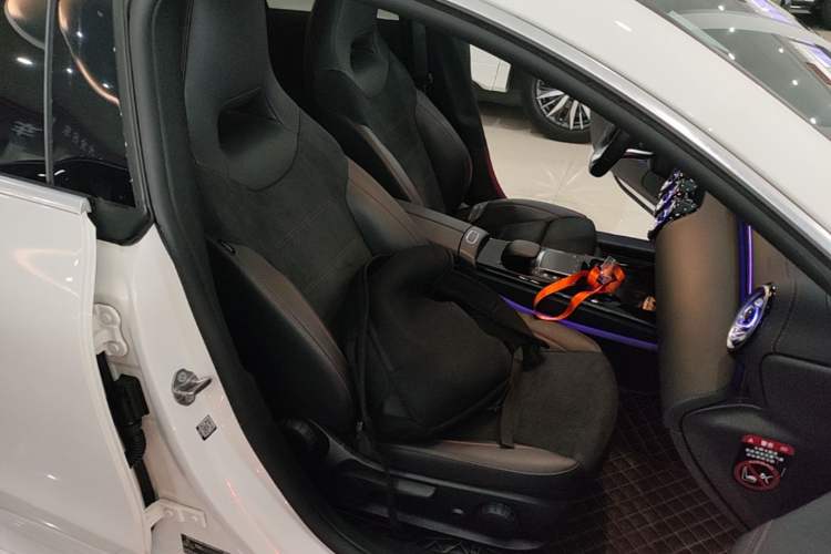 Used Mercedes-Benz CLA 2022-Year Updated CLA 200 Right Front Seat