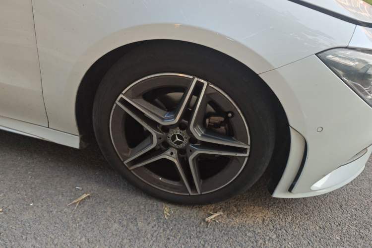 Used Mercedes-Benz CLA 2022 CLA 200 Right Front Wheel Hub