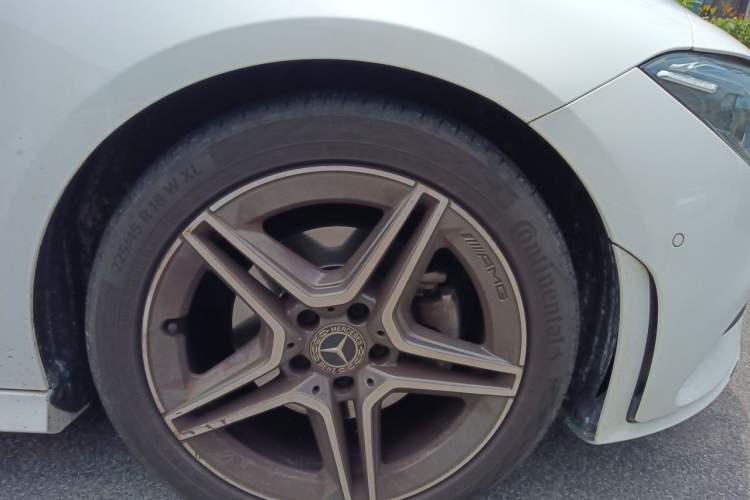 Used Mercedes-Benz CLA 2022 CLA 200 Shooting Brake Right Front Wheel Hub