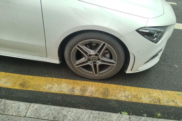 Used Mercedes-Benz CLA 2022 CLA 200 Right Front Wheel Hub