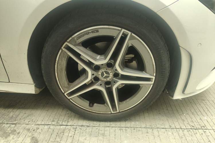 Used Mercedes-Benz CLA 2022 CLA 200 Right Front Wheel Hub