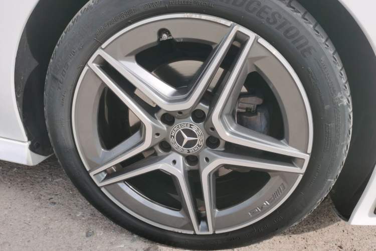 Used Mercedes-Benz CLA 2022 Refreshed CLA 200 Shooting Brake Right Front Wheel Hub