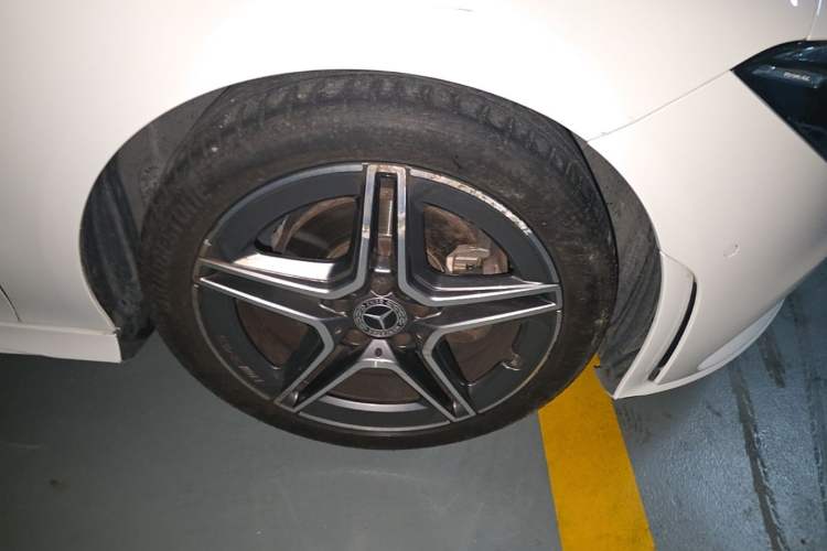 Used Mercedes-Benz CLA 2022 CLA 200 Shooting Brake Right Front Wheel Hub