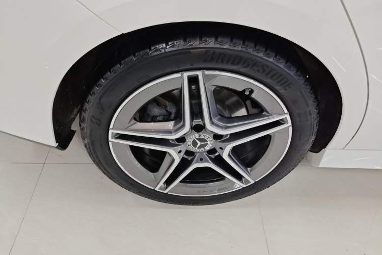 Used Mercedes-Benz CLA 2022 Refreshed CLA 200 Shooting Brake Right Rear Wheel Hub