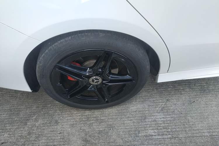 Used Mercedes-Benz CLA 2022 Refreshed CLA 200 Shooting Brake Right Rear Wheel Hub
