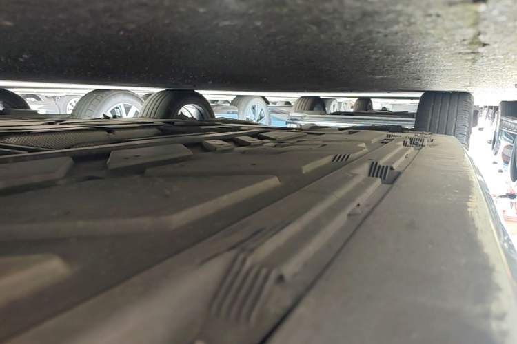 Used Mercedes-Benz CLA 2022-Year Updated CLA 200 Right Side Sill