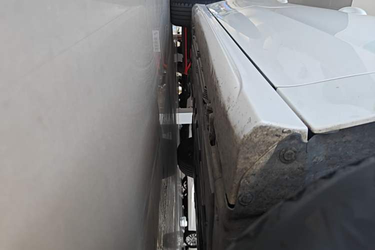 Used Mercedes-Benz CLA 2022-Year Updated CLA 200 Right Side Sill