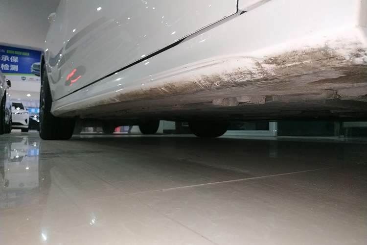 Used Mercedes-Benz CLA 2022-Year Updated CLA 200 Right Side Sill