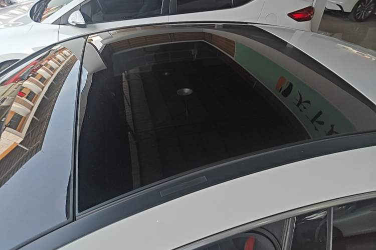 Used Mercedes-Benz CLA 2022-Year Updated CLA 200 Roof