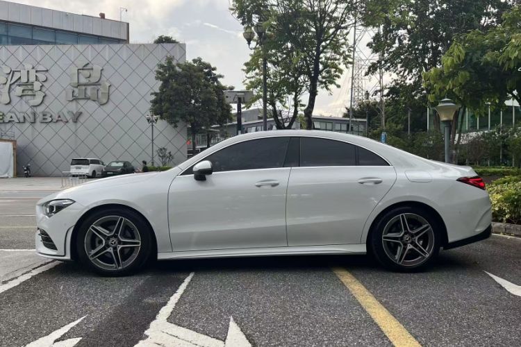 Used Mercedes-Benz CLA 2022-Year Updated CLA 200 Roof
