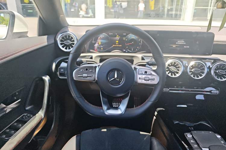 Used Mercedes-Benz CLA 2022-Year Updated CLA 200 Steering Wheel