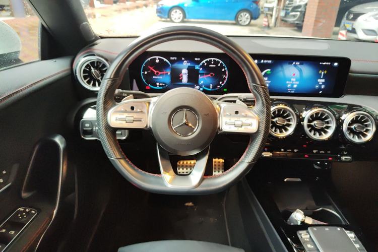 Used Mercedes-Benz CLA 2022 Refreshed CLA 200 Shooting Brake Steering Wheel