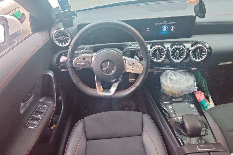 Used Mercedes-Benz CLA 2022-Year Updated CLA 200 Steering Wheel