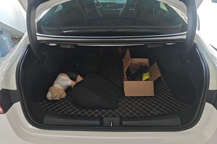 Used Mercedes-Benz CLA 2022-Year Updated CLA 200 Trunk