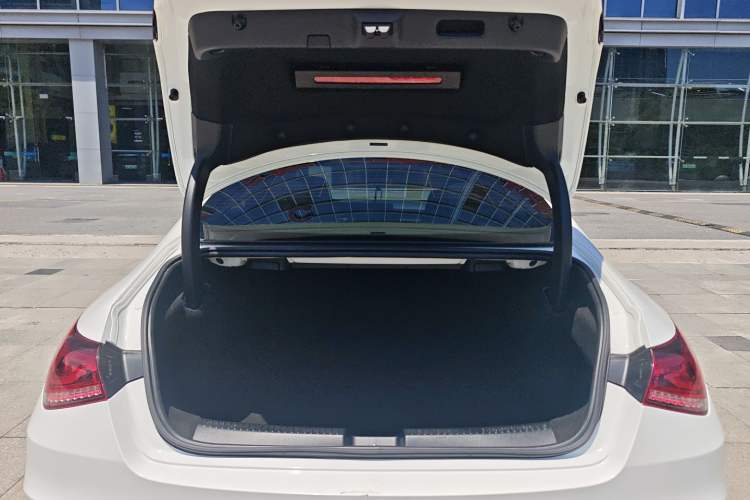 Used Mercedes-Benz CLA 2022-Year Updated CLA 200 Trunk