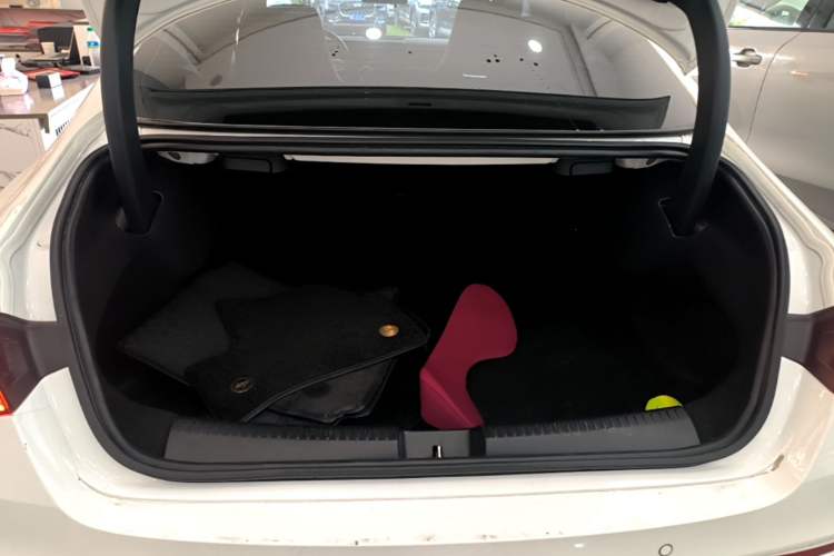 Used Mercedes-Benz CLA 2022-Year Updated CLA 200 Trunk