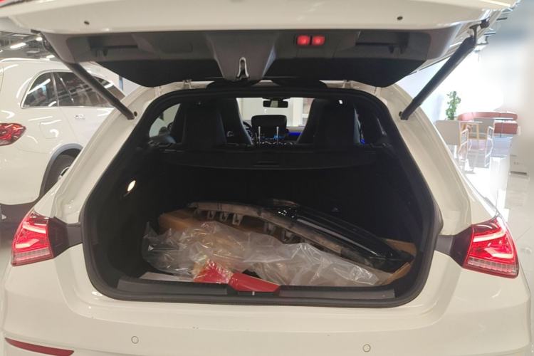 Used Mercedes-Benz CLA 2022 CLA 200 Shooting Brake Trunk