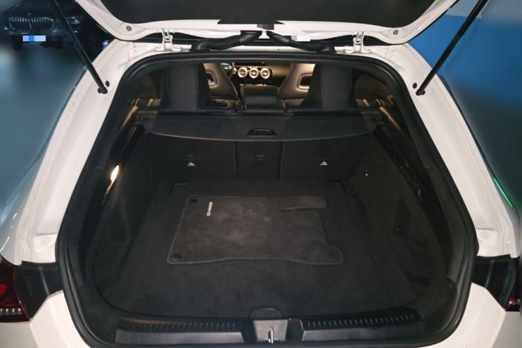 Used Mercedes-Benz CLA 2022 CLA 200 Shooting Brake Trunk