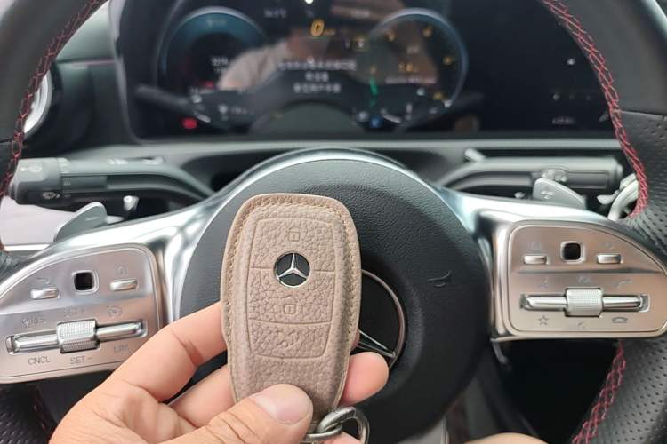 Used Mercedes-Benz CLA 2022-Year Updated CLA 200 Vehicle Key