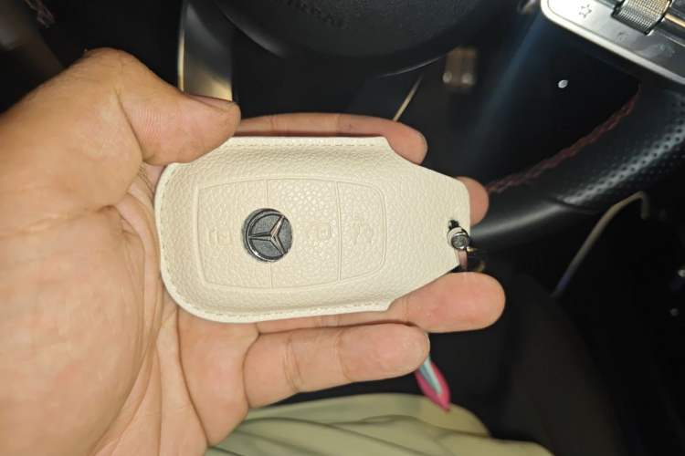 Used Mercedes-Benz CLA 2022-Year Updated CLA 200 Vehicle Key
