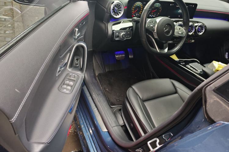 Used Mercedes-Benz CLA 2023 CLA 260 4MATIC Driver Seat