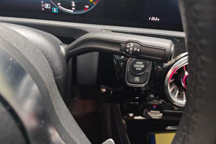 Used Mercedes-Benz CLA 2023 CLA 260 4MATIC Gear Lever