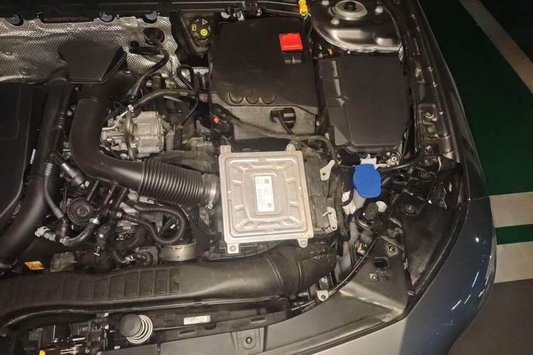 Used Mercedes-Benz CLA 2023 CLA 200 Shooting Brake Engine Bay Left