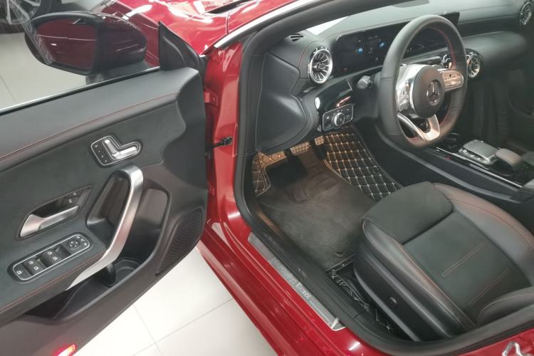 Used Mercedes-Benz CLA 2023 CLA 200 Shooting Brake Driver Seat