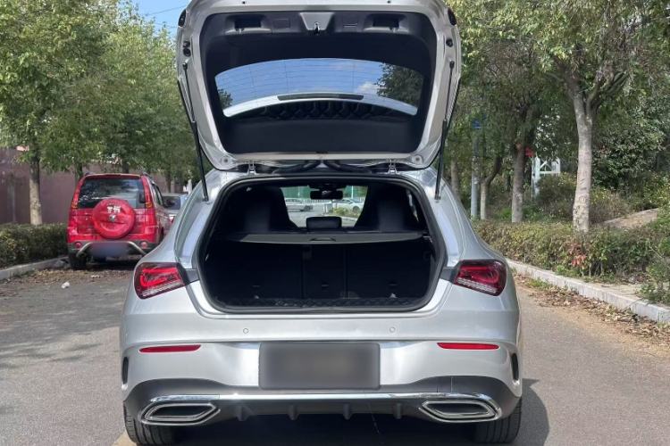 Used Mercedes-Benz CLA 2023 CLA 200 Shooting Brake Trunk
