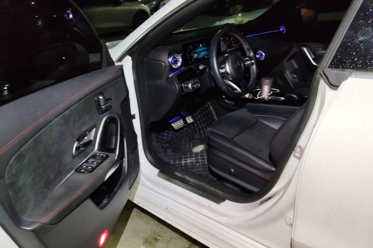 Used Mercedes-Benz CLA 2023 CLA 200 Shooting Brake Driver Seat