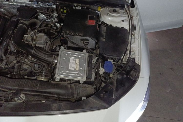 Used Mercedes-Benz CLA 2023 CLA 200 Engine Bay Left