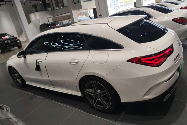 Used Mercedes-Benz CLA 2023 CLA 200 Shooting Brake Exterior 3