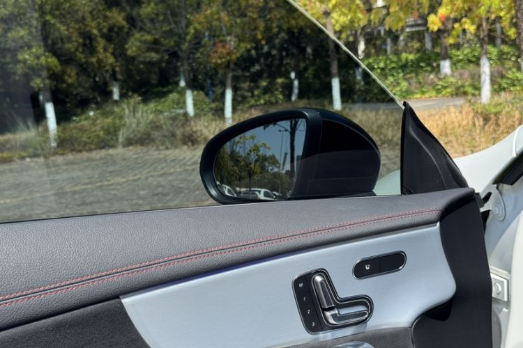 Used Mercedes-Benz CLA 2023 CLA 200 4MATIC Exterior 6