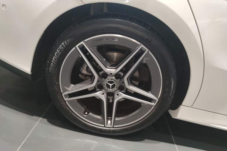 Used Mercedes-Benz CLA 2023 CLA 200 Shooting Brake Exterior 8