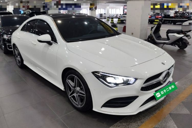 Used Mercedes-Benz CLA 2023 CLA 200 Front Right 45 Deg