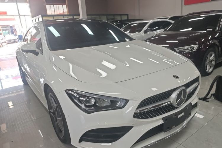 Used Mercedes-Benz CLA 2023 CLA 200 Front Right 45 Deg