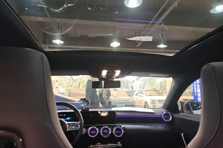 Used Mercedes-Benz CLA 2023 CLA 200 Shooting Brake Headliner