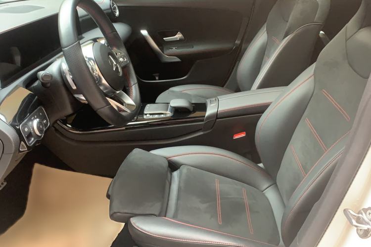 Used Mercedes-Benz CLA 2023 CLA 200 Interior 1