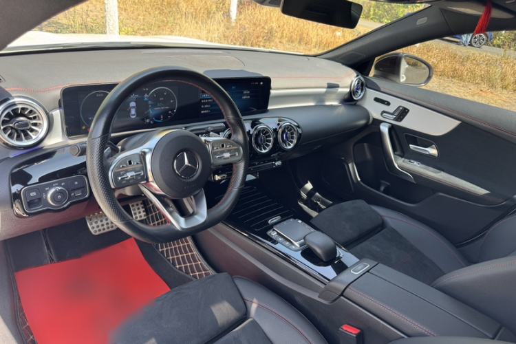 Used Mercedes-Benz CLA 2023 CLA 200 4MATIC Interior 2