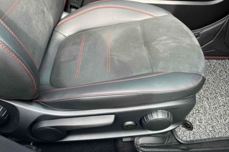 Used Mercedes-Benz CLA 2023 CLA 200 Interior 7