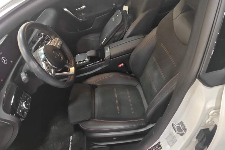 Used Mercedes-Benz CLA 2023 CLA 200 Shooting Brake Left Front Seat