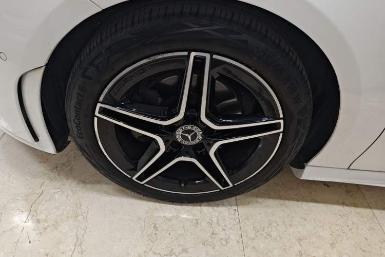 Used Mercedes-Benz CLA 2023 CLA 200 4MATIC Left Front Wheel Hub