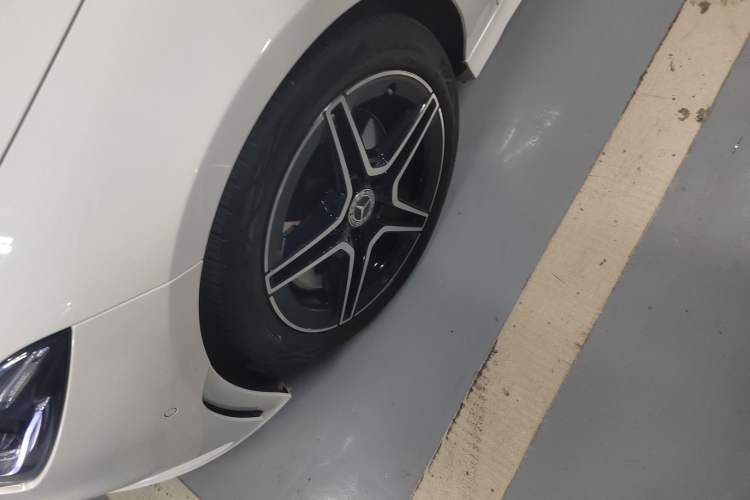 Used Mercedes-Benz CLA 2023 CLA 260 4MATIC Left Front Wheel Hub