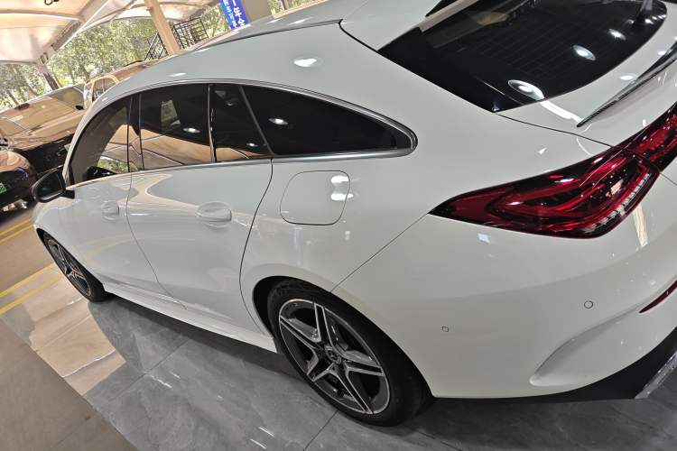 Used Mercedes-Benz CLA 2023 CLA 200 Shooting Brake Left Side