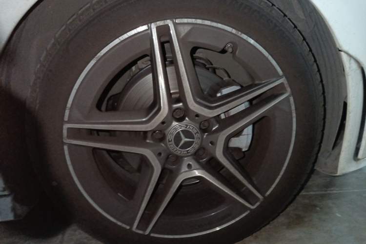 Used Mercedes-Benz CLA 2023 CLA 200 Right Front Wheel Hub