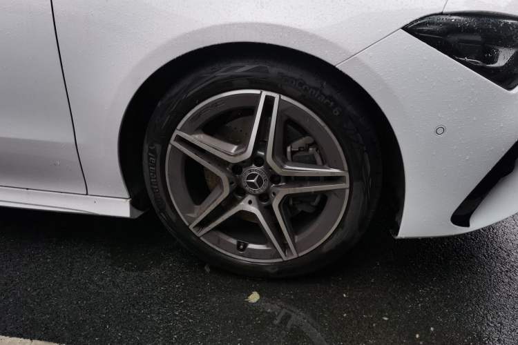 Used Mercedes-Benz CLA 2023 CLA 200 Shooting Brake Right Front Wheel Hub