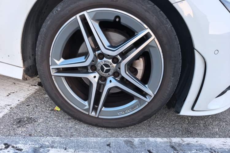 Used Mercedes-Benz CLA 2023 CLA 200 Right Front Wheel Hub