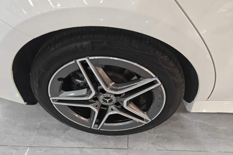Used Mercedes-Benz CLA 2023 CLA 200 Shooting Brake Right Rear Wheel Hub