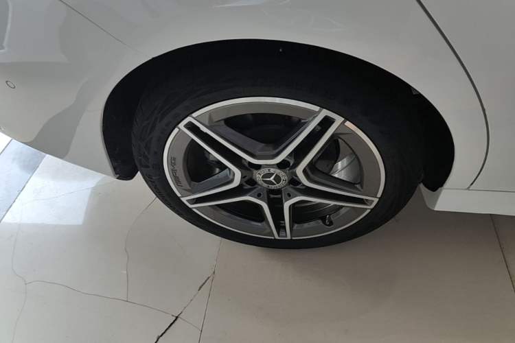 Used Mercedes-Benz CLA 2023 CLA 200 Right Rear Wheel Hub